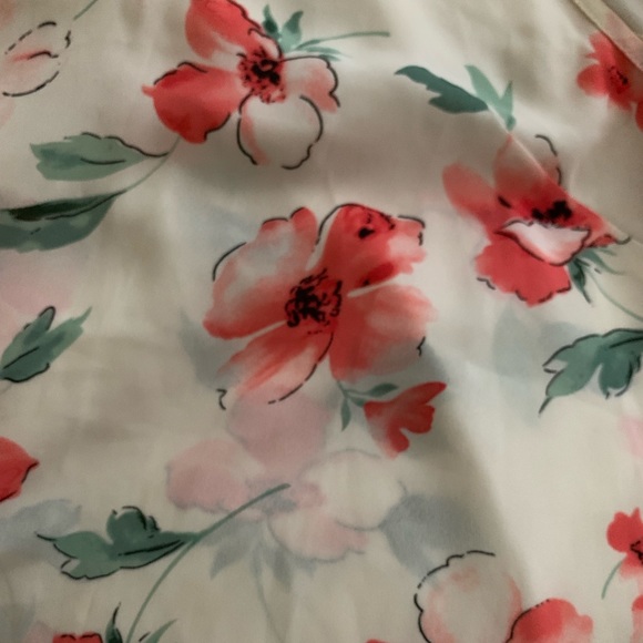 Flower Halter Neck Tank Top - Picture 5 of 6